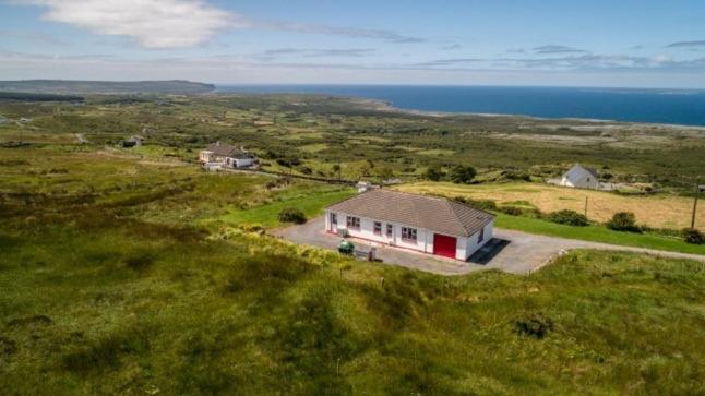 Atlantic Rose Cottage Doolin Exterior foto